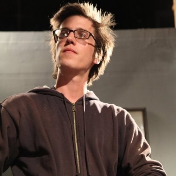Meet your Posher, Andrew - Picture 1 of 1
